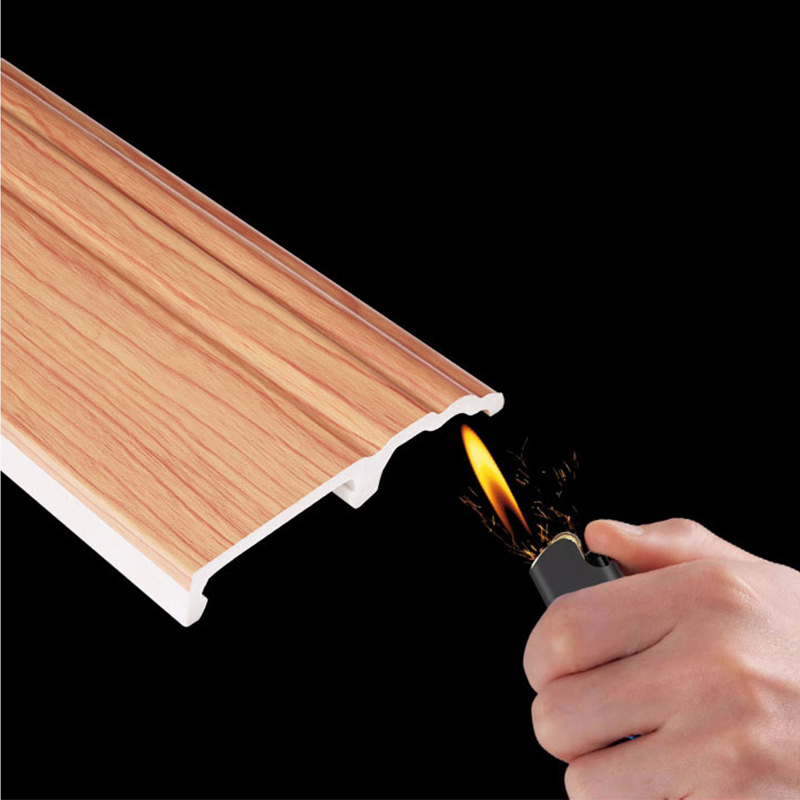 Plinthe en PVC ignifuge 