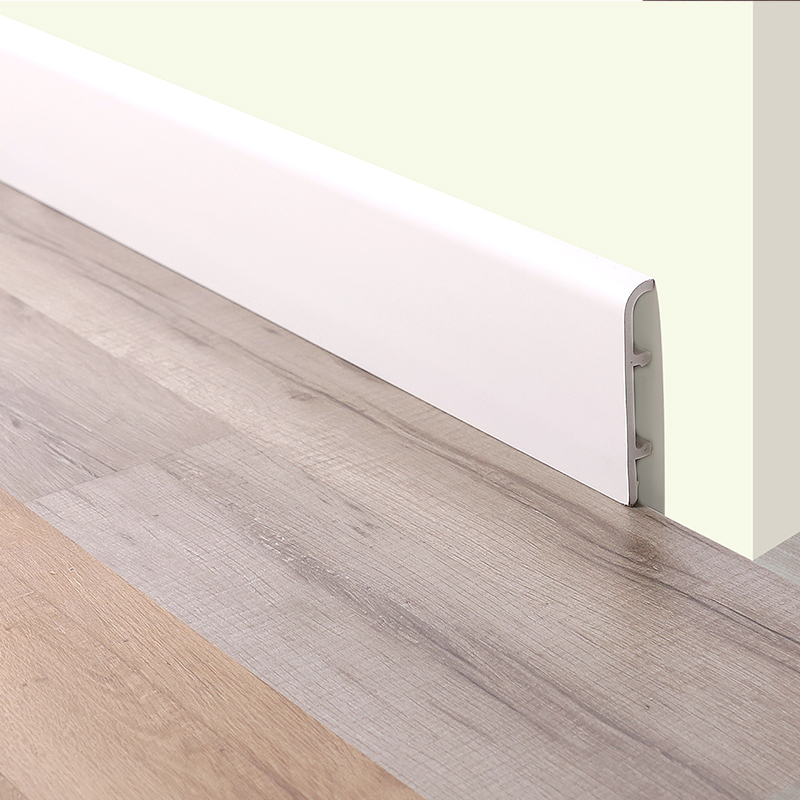 plinthe en plastique