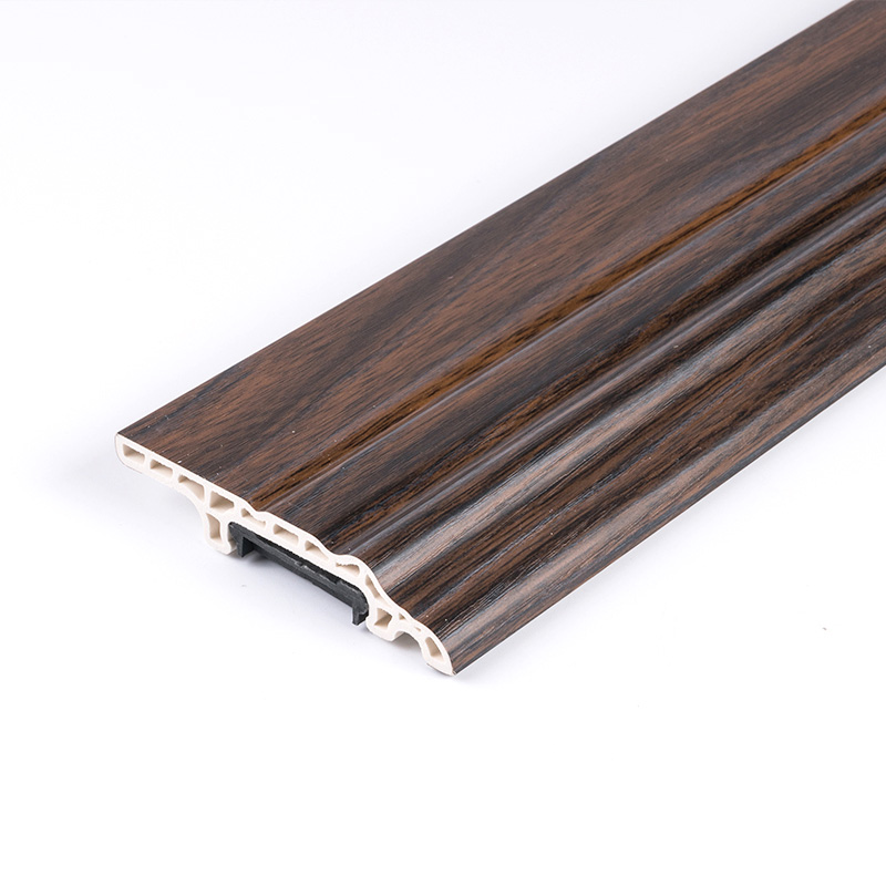 Plinthe de salle de bain &eacute;tanche