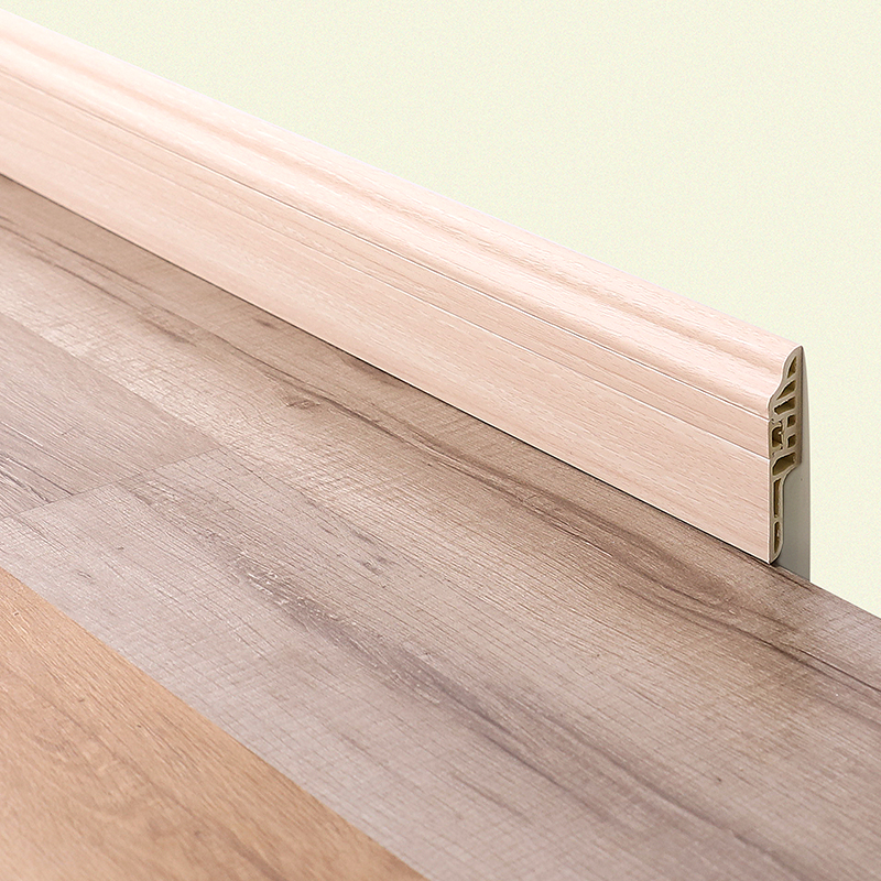 Profil de plinthe en PVC &agrave; point st&eacute;rile