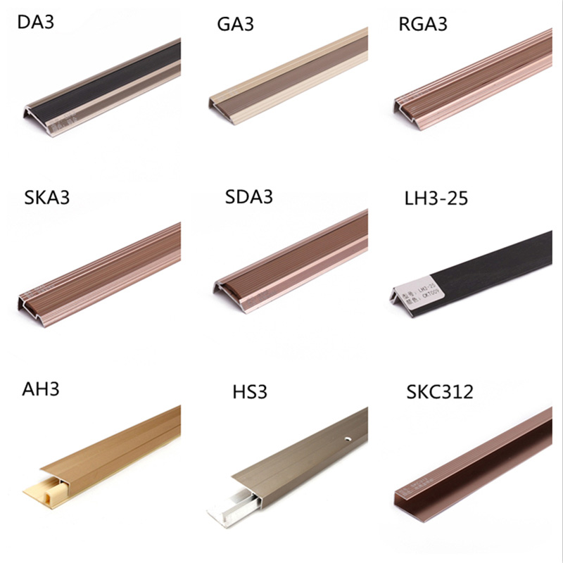 Garniture de bord d'escalier en carrelage