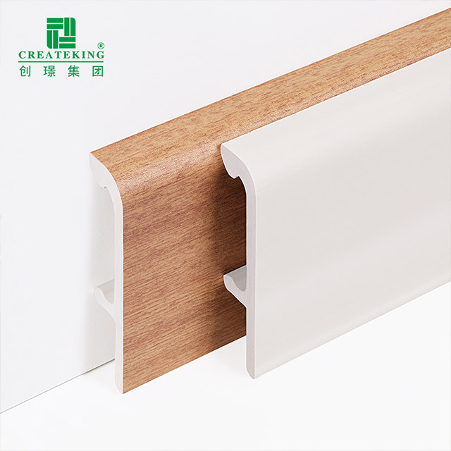 Plinthe à clipser en PVC 75*15 mm
