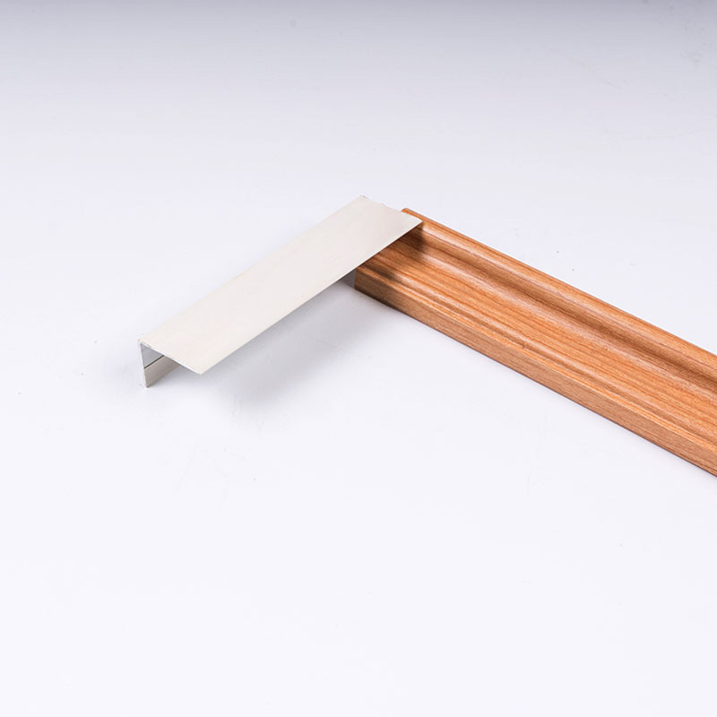 Garniture de bord de carrelage personnalis&eacute;e