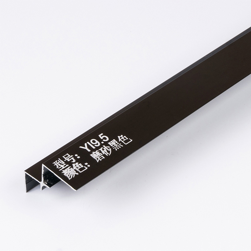 Garniture de carrelage d'angle int&eacute;rieur