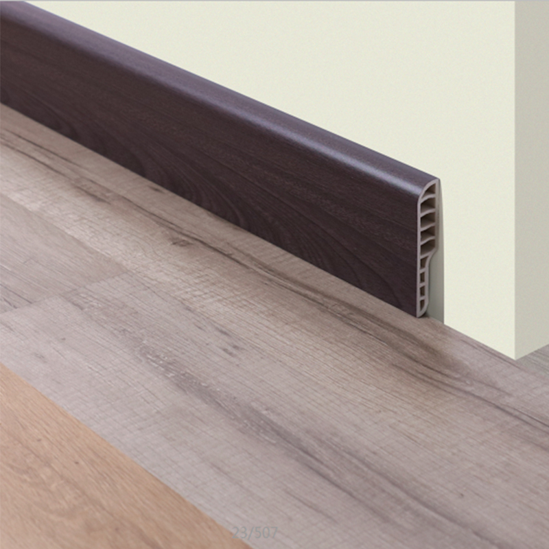 plinthe murale en pvc