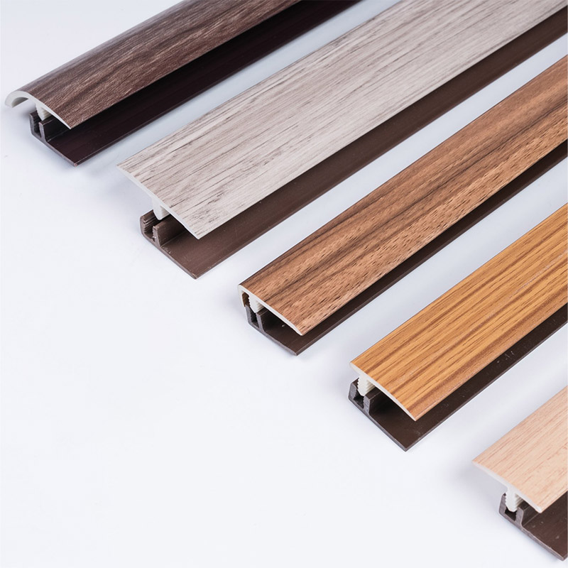 Bande de bord de sol &eacute;tanche en forme de T