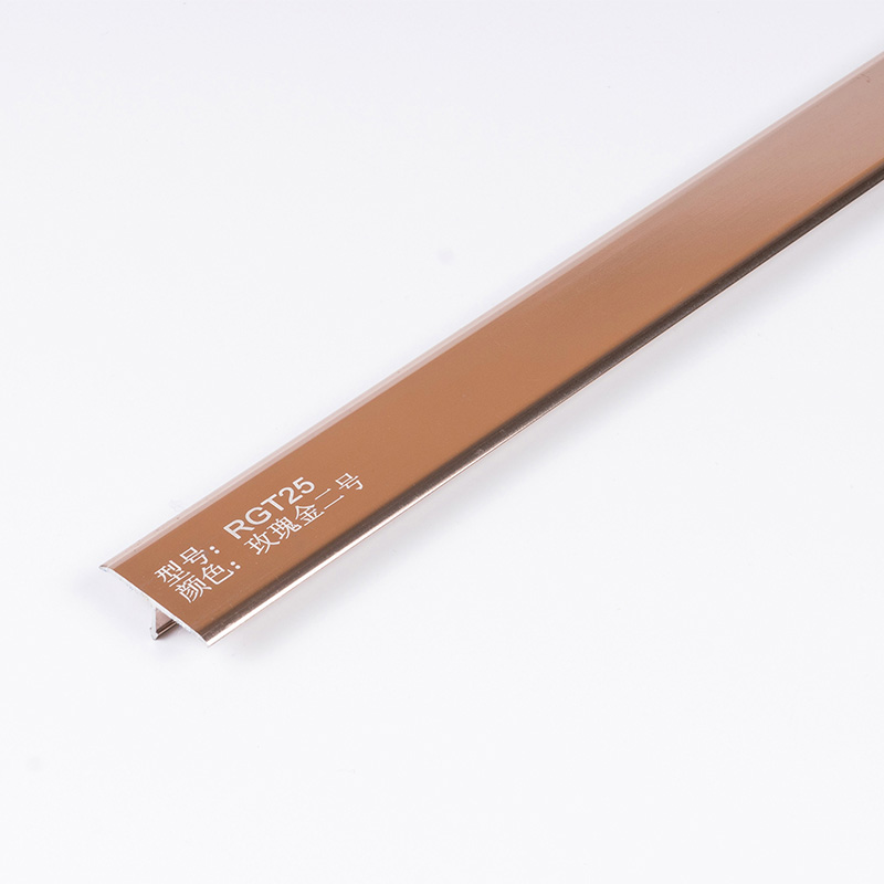 Garniture int&eacute;rieure en carrelage T