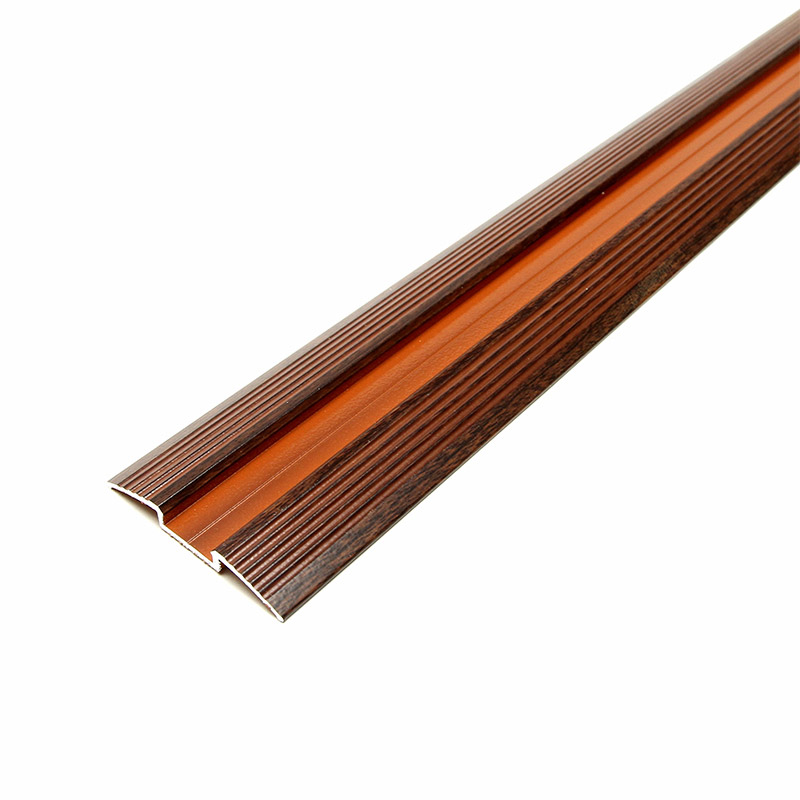 Bandes de transition pour portes int&eacute;rieures