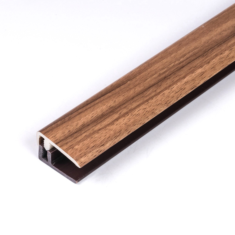 Bordures de sol en PVC