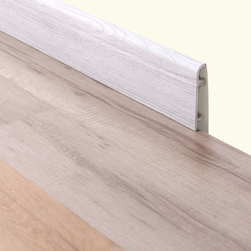 Plinthe murale en PVC