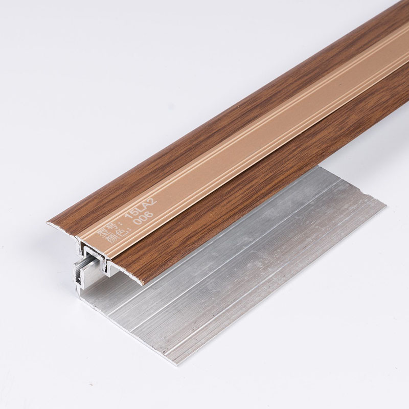 Bande de transition pour carrelage et moquette sur mesure