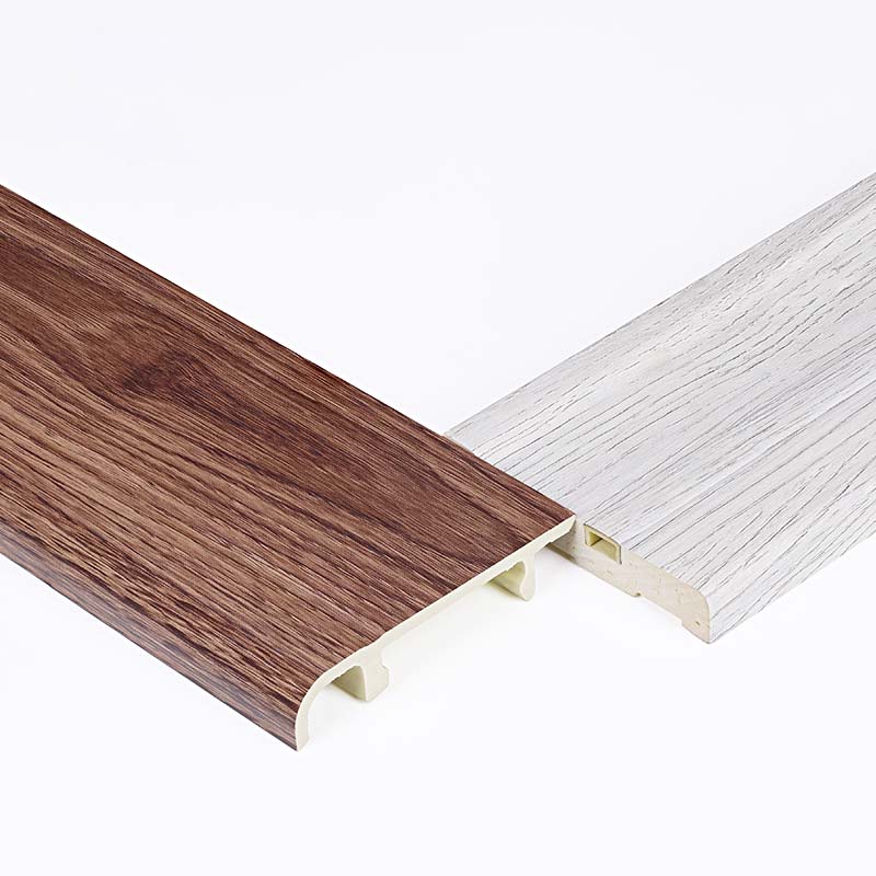 Profil&eacute;s de plinthes en PVC de luxe