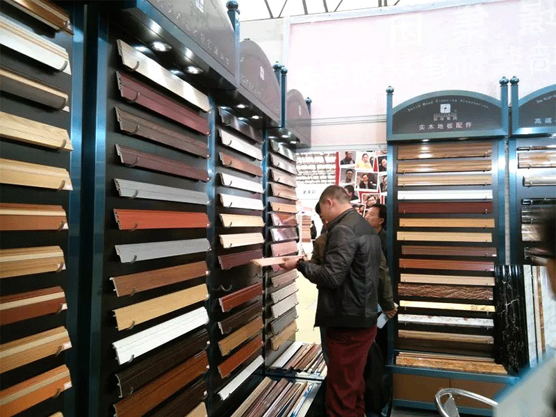 Fournisseur de panneaux de bois cannel&eacute;s