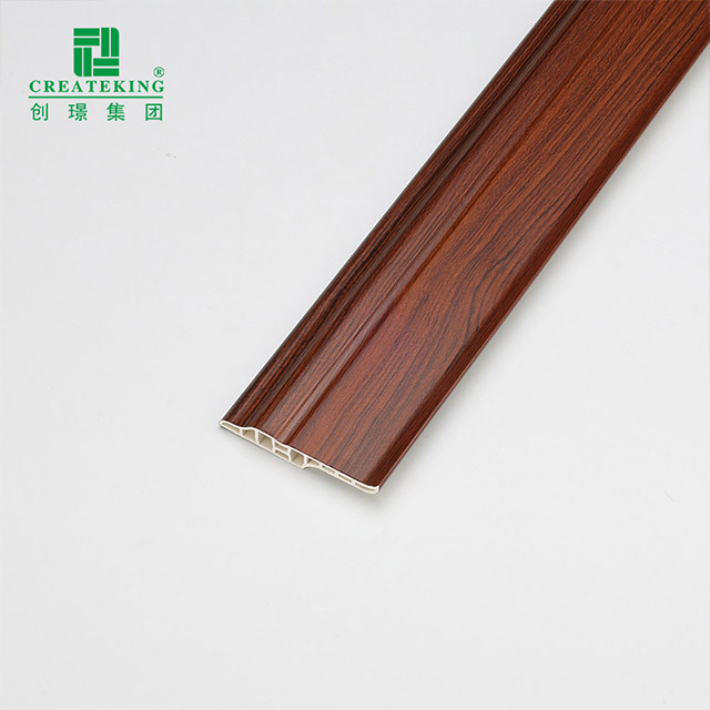 Plinthe multifonctionnelle en PVC 68*16 mm