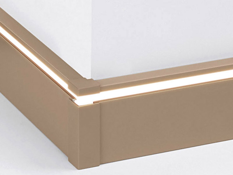 Plinthes en aluminium