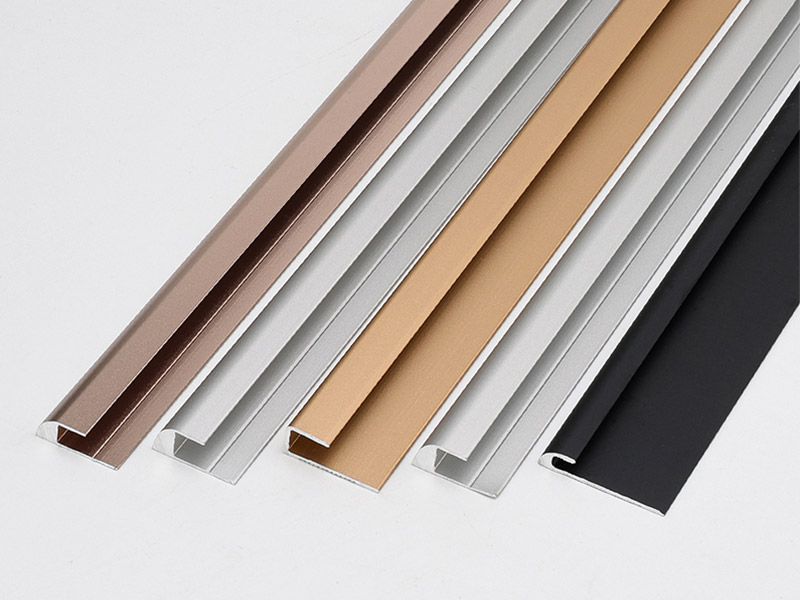  Garnitures de sol stratifi&eacute;es moul&eacute;es en C