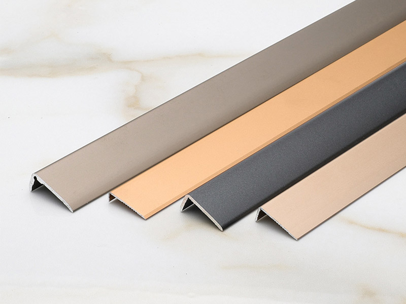 Bande de chant de plancher en aluminium en forme de L