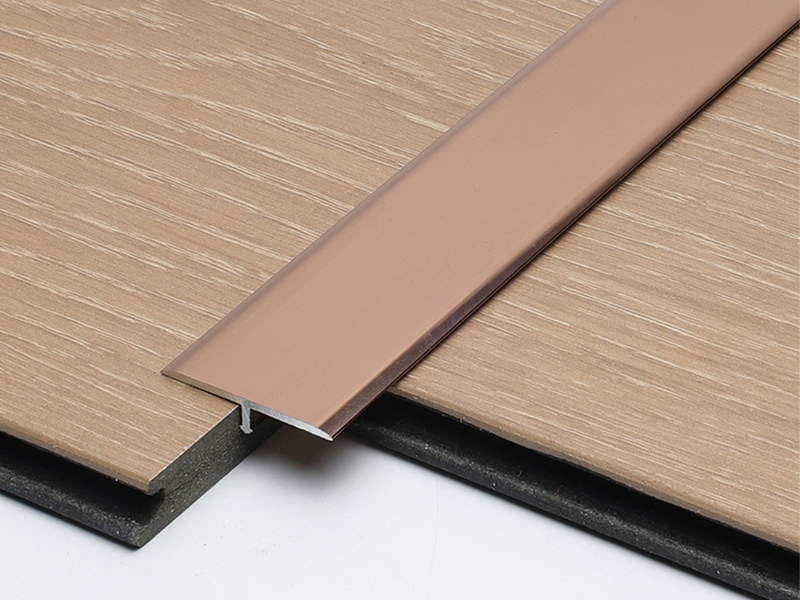 Bande de transition en aluminium en forme de T