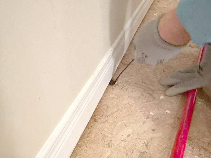 Comment retirer les plinthes des cloisons sèches ?