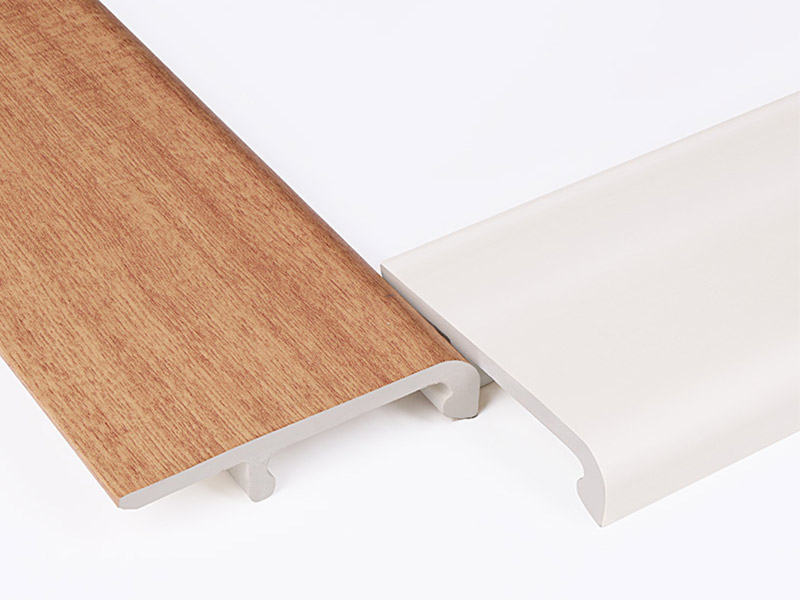 Plinthe &agrave; clipser en PVC 75*15 mm