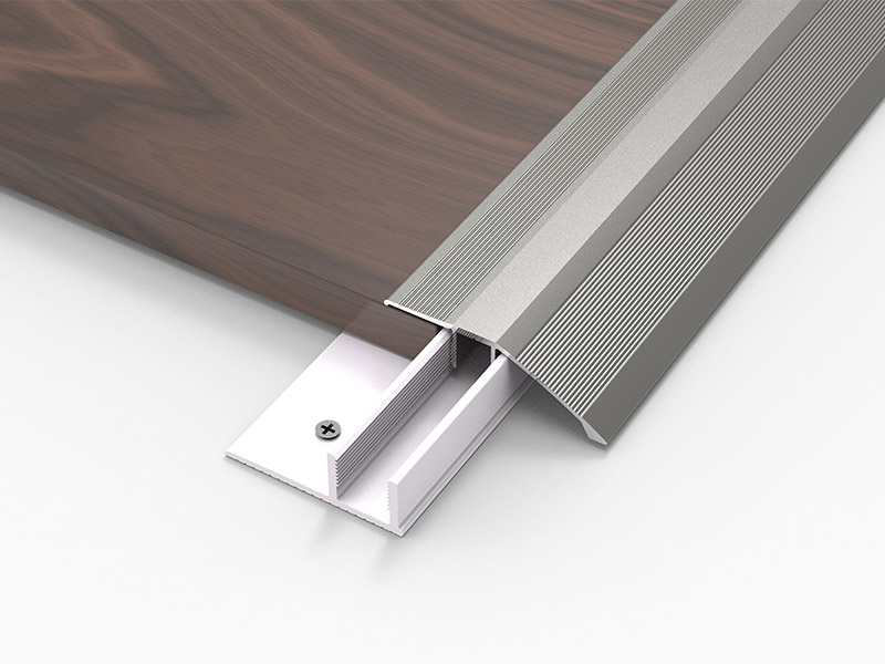 R&eacute;ducteur de seuil en m&eacute;tal