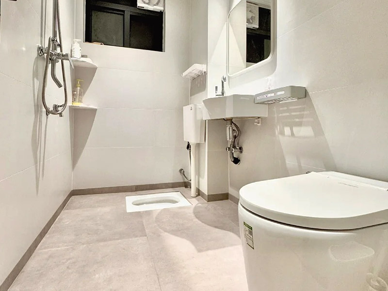 Quel type de plinthe devriez-vous utiliser dans une salle de bain ?