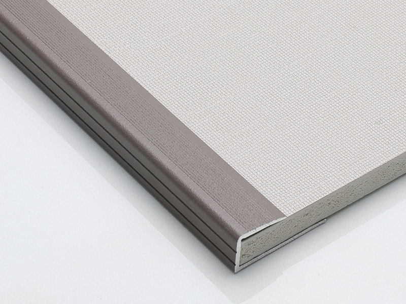  Garnitures de sol stratifi&eacute;es moul&eacute;es en C