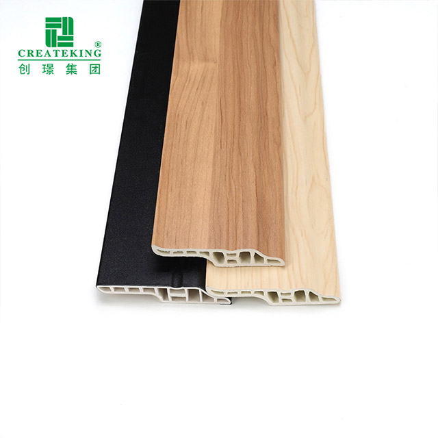 Plinthe creuse multi-cavité en PVC 70*16 mm
