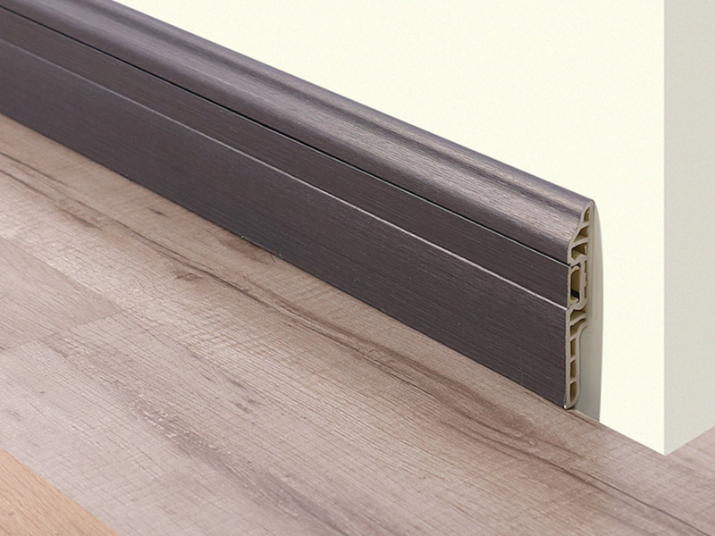 Plinthe &agrave; ongles cach&eacute;e en PVC 90*14mm