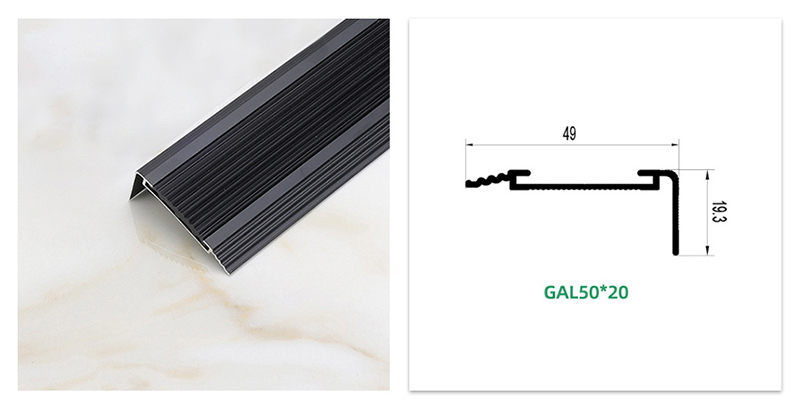 Garniture de nez de marche avec insert en caoutchouc