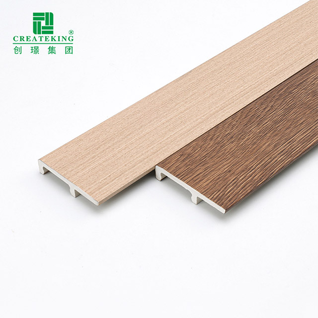 Plinthe à clipser en PVC 60*12 mm