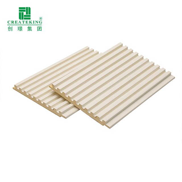 Grille solide cannelée en PVC 108*9.2mm