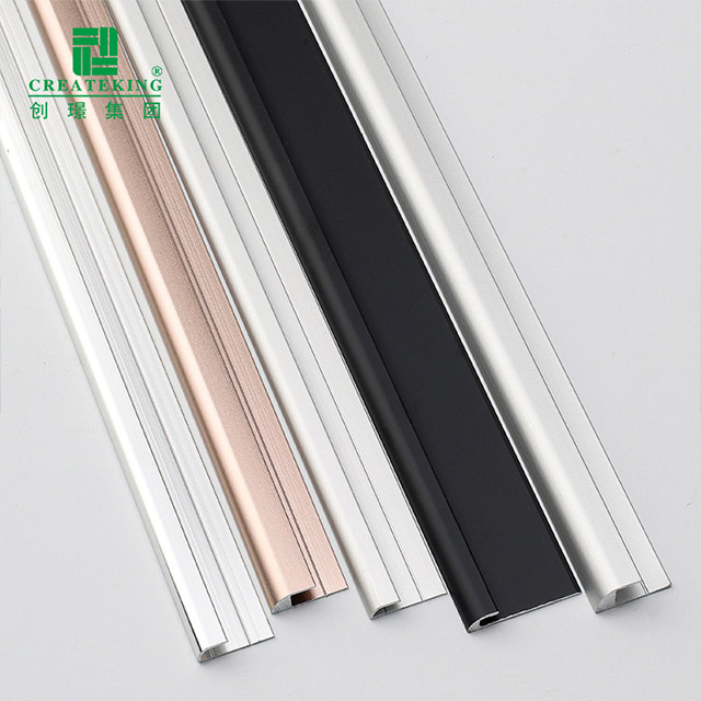 équilibre en aluminium de bord de plancher de 24.95x6.2mm SPC