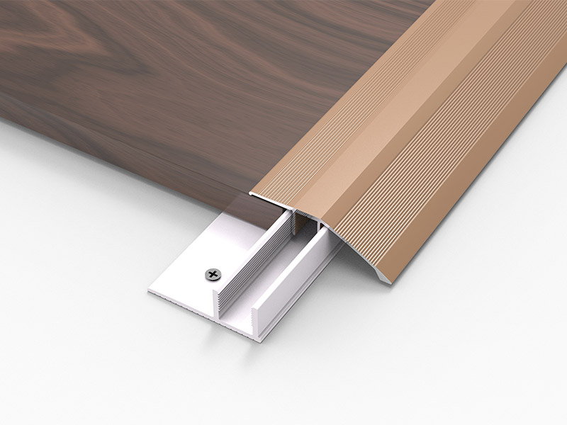 R&eacute;ducteur de seuil en m&eacute;tal