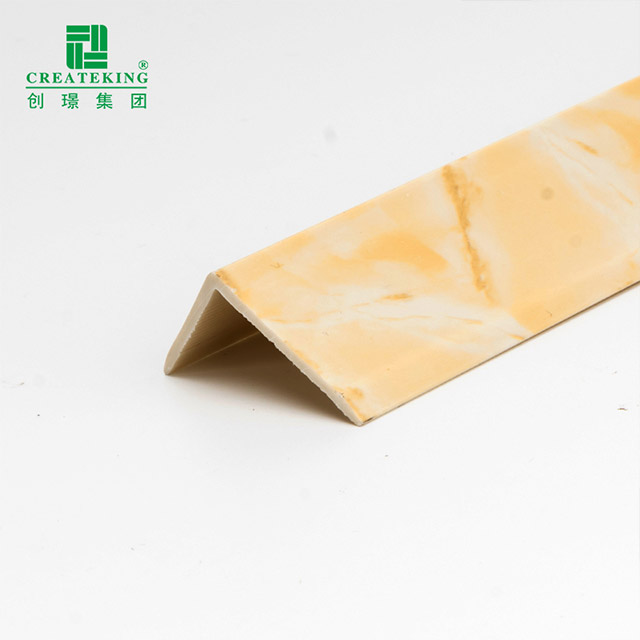 Protecteur d'angle de plancher en bois massif PVC en forme de L 32*28mm 