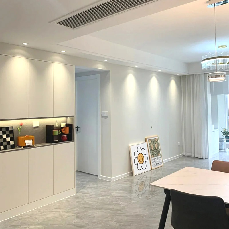 Quel type de décoration de plinthe est le meilleur pour le salon ?