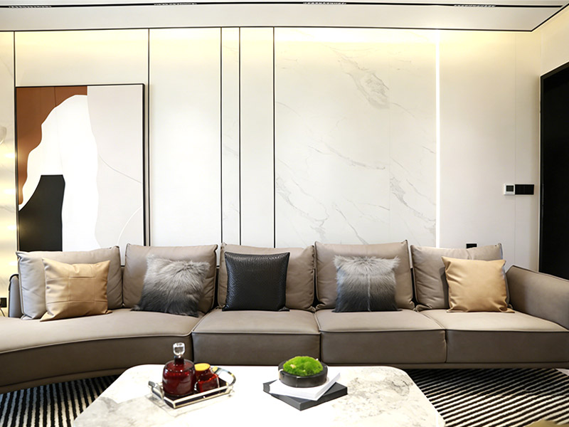 Installer des panneaux muraux en cristal de carbone