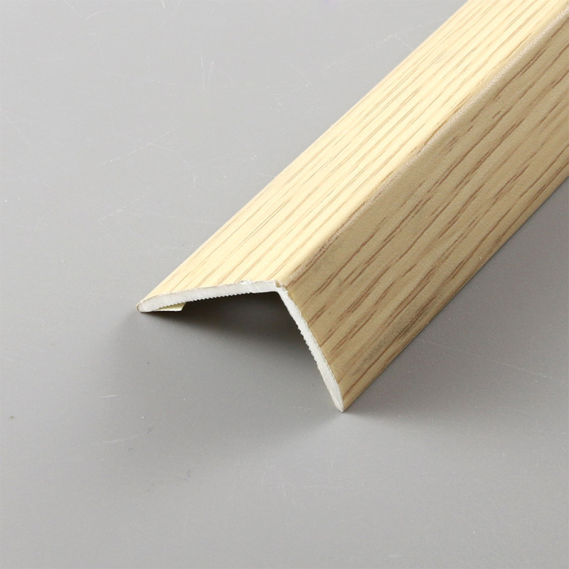 Bandes de bordure de coin de plancher en bois massif PVC en forme de L 32*28mm