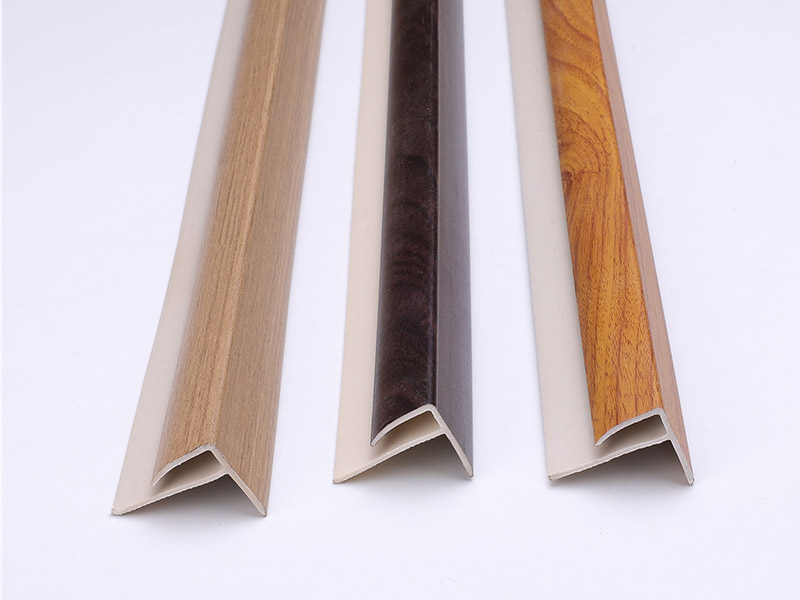 Bandes de nez de marche SPC en forme de F 20*25 mm