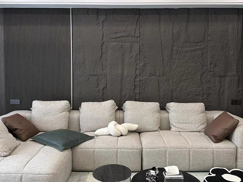 panneaux en fausse pierre