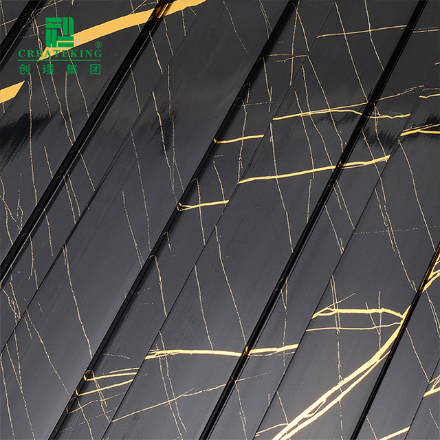 Panneaux muraux cannelés creux en PVC 204*17mm