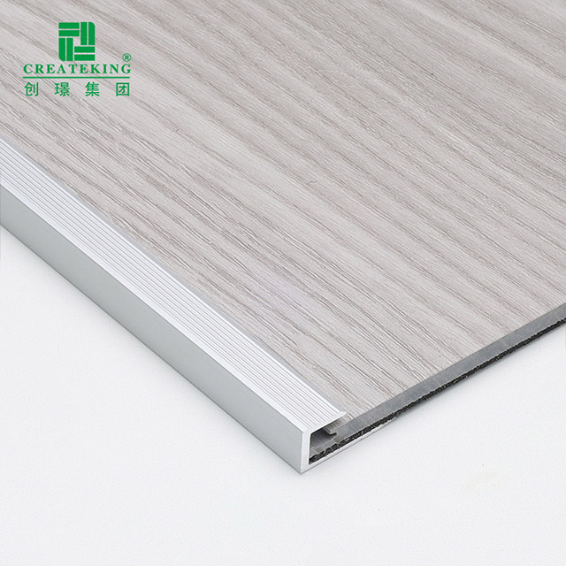 équilibre en aluminium de bord de plancher de 24.95x6.2mm SPC