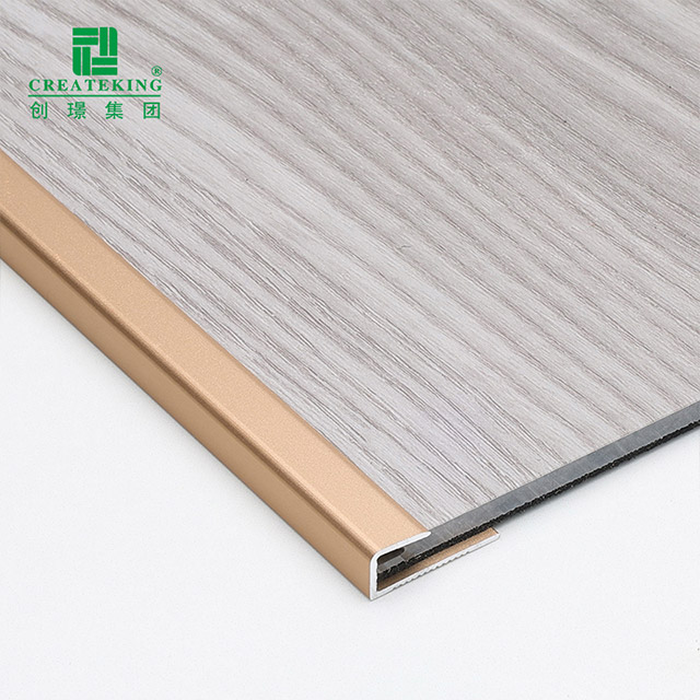 Équilibre de bord carré de plancher stratifié de 24,9x8,2 mm