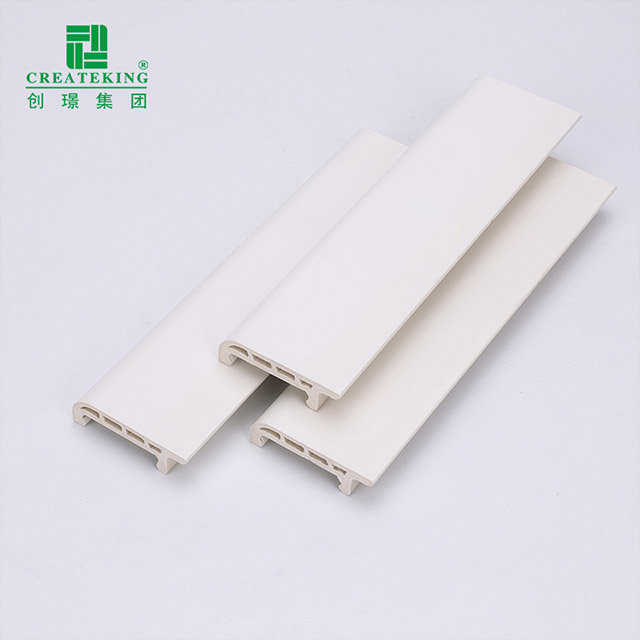 Plinthe à clipser en PVC 50*15 mm