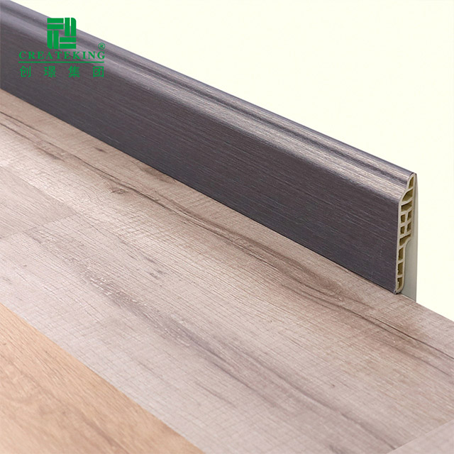 Plinthe en langue d'agneau en PVC 80*14 mm