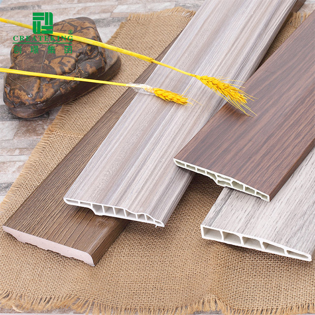 Plinthe en PVC chanfreinée 100*15 mm