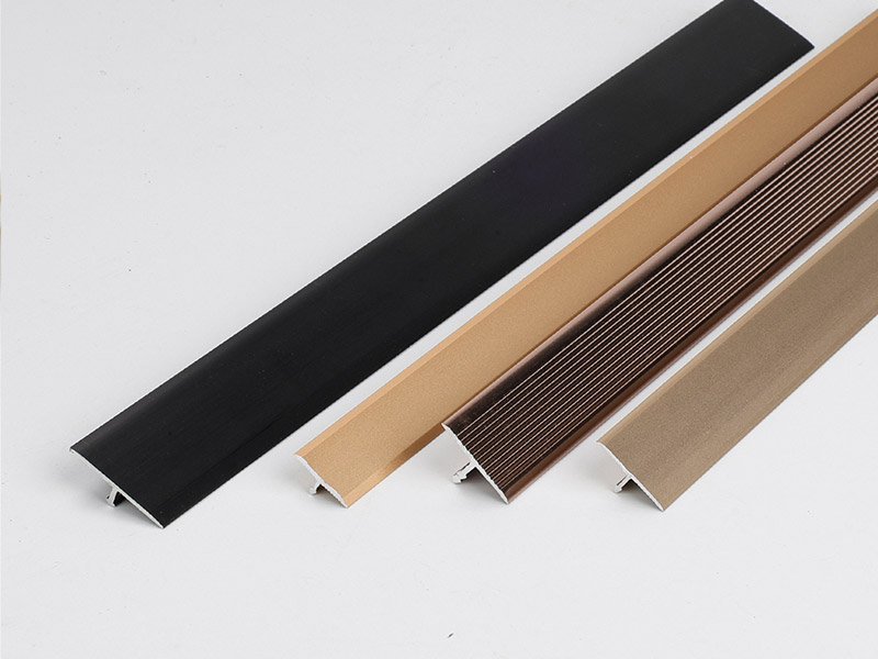 Garniture de bordure de carrelage en forme de T en m&eacute;tal