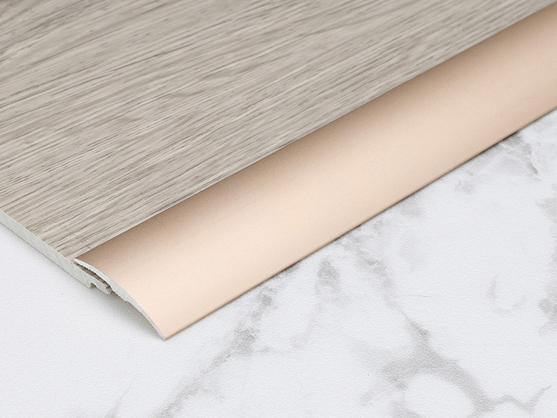 Bande de transition universelle pour sol en aluminium