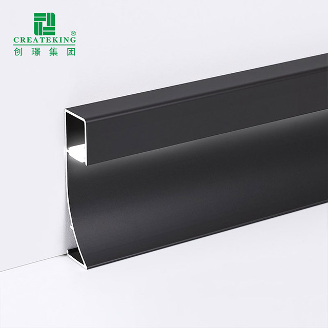 Plinthe en aluminium LED 80*9mm