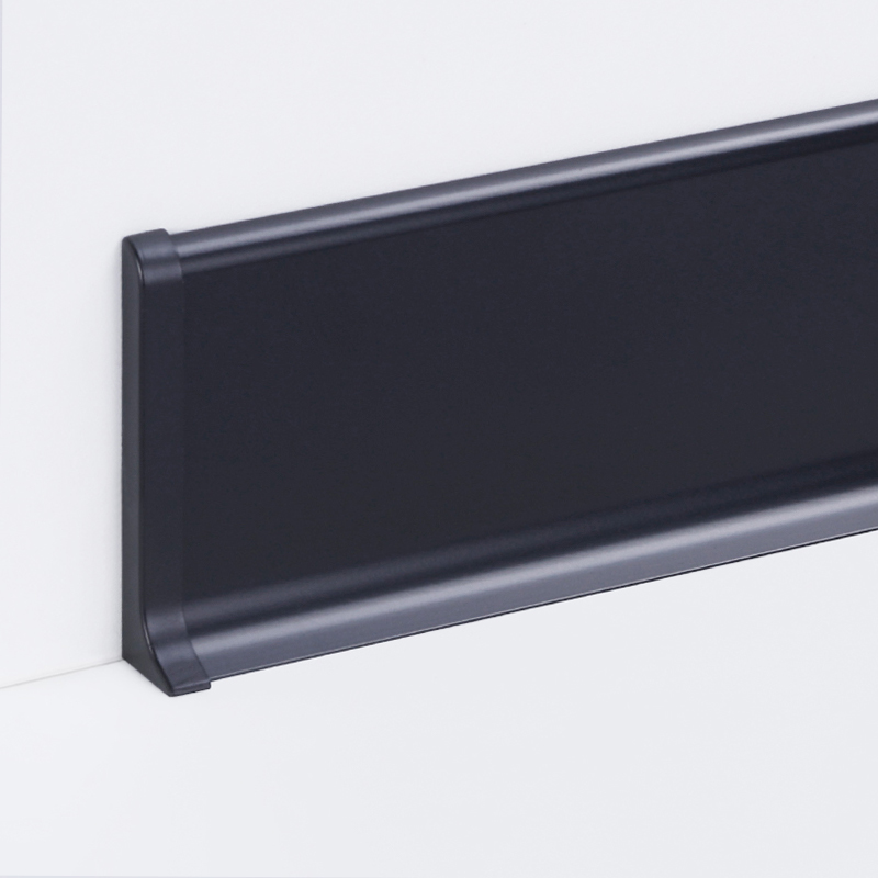 plinthe en aluminium